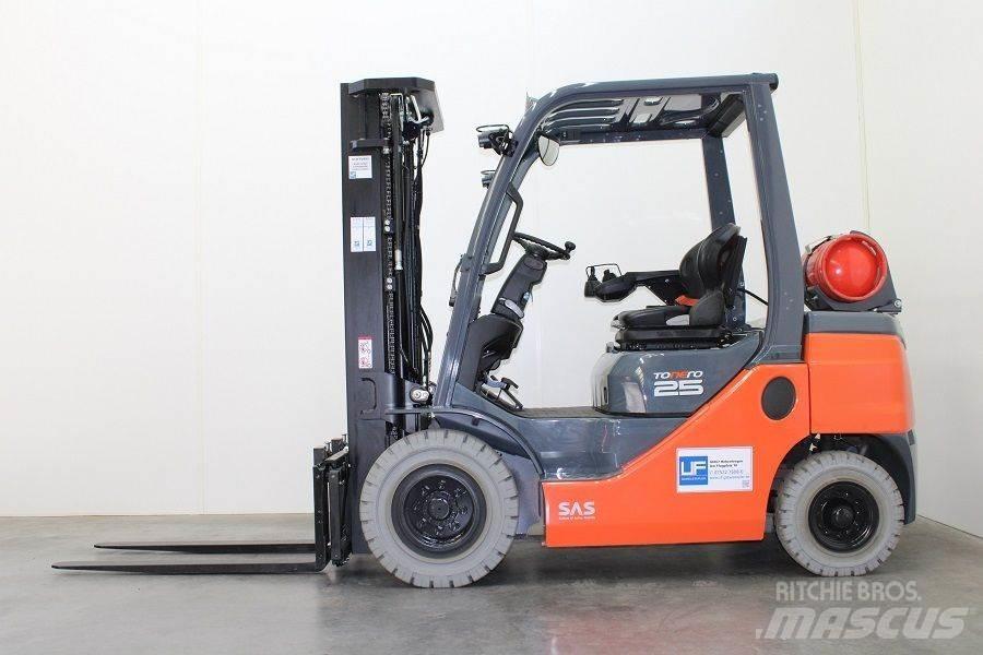 Toyota 02-8FGF25 天然气叉车