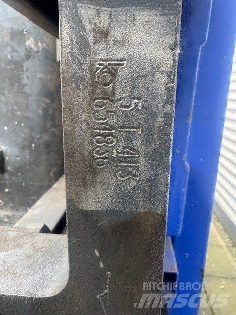 Kaup 5T 413 货物钳车