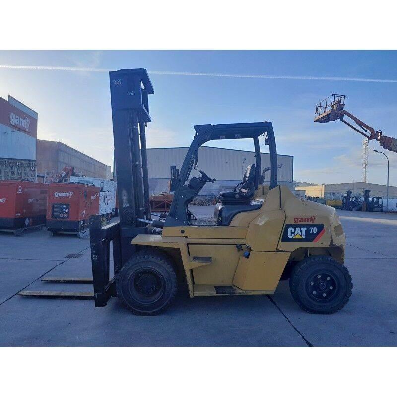 CAT DP70N1 柴油叉车