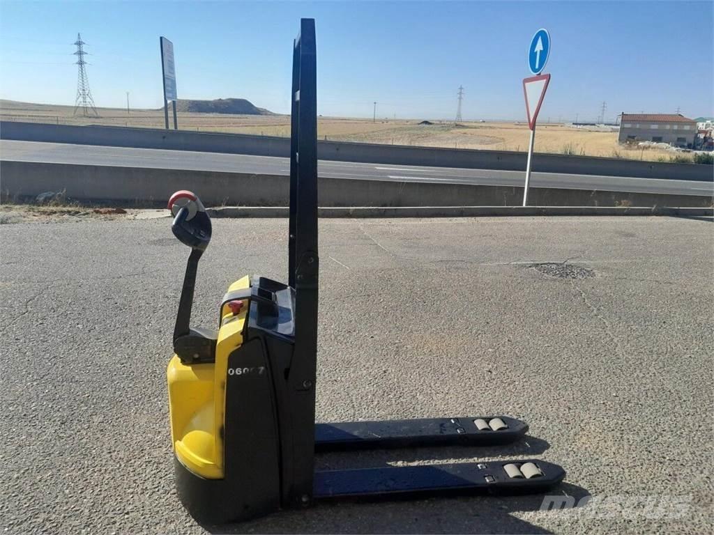 Hyster P1.6 手摇升降机