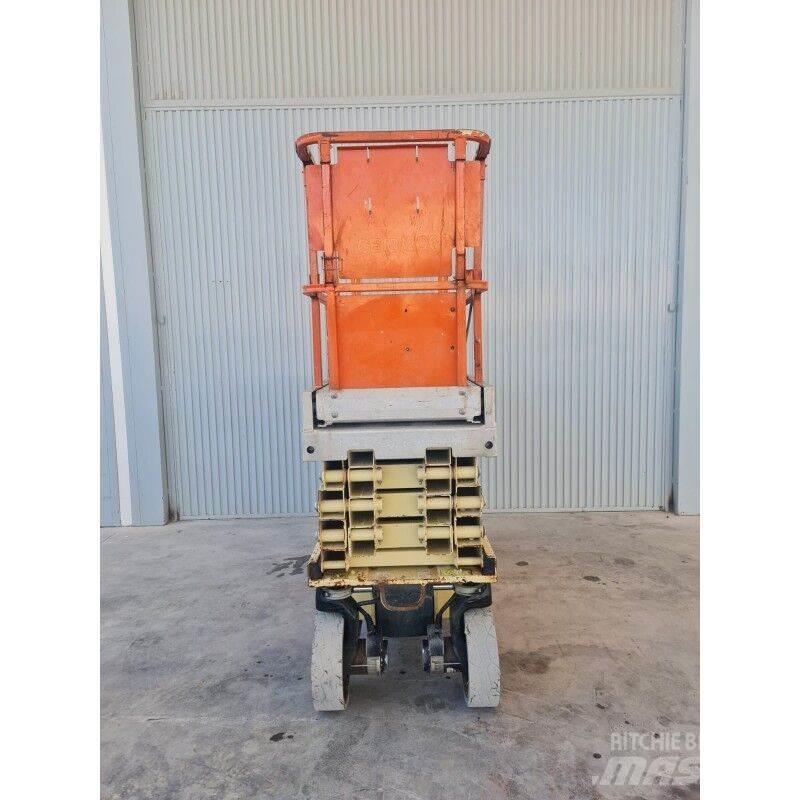 JLG 2630 ES 剪叉式升降机