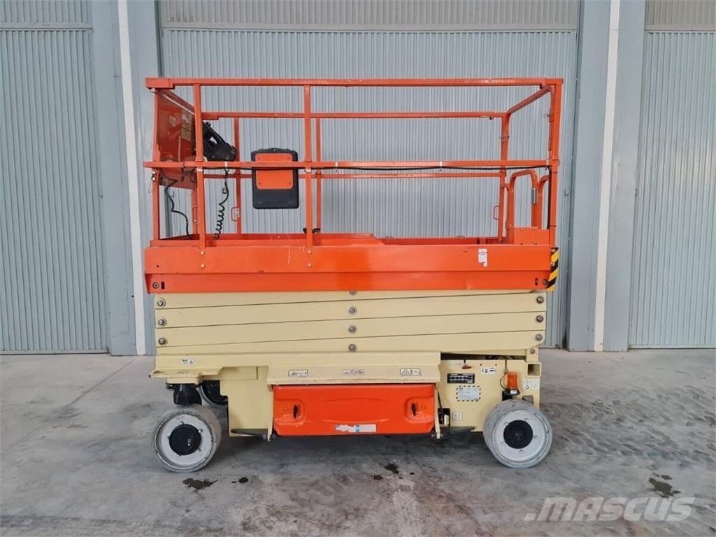 JLG 3246ES 剪叉式升降机