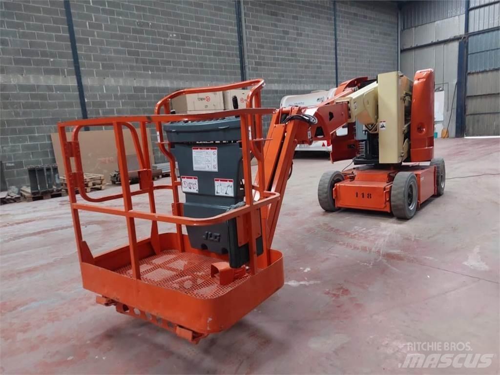 JLG E300AJP 曲臂高空工作平台