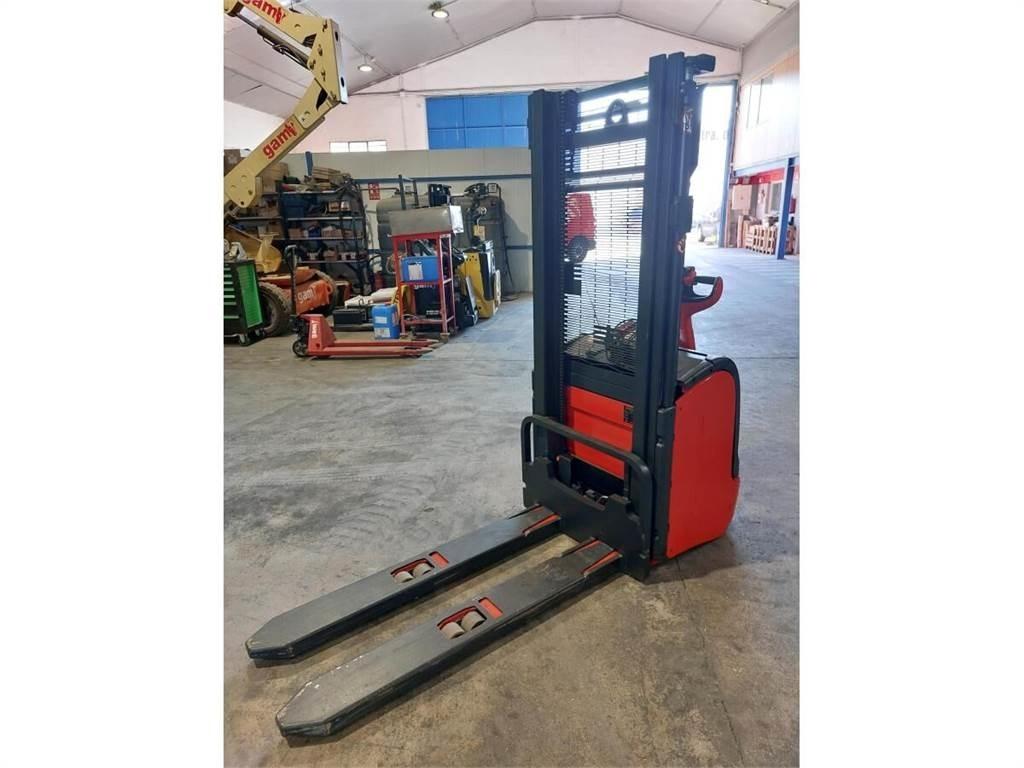 Linde L16 手托盘堆垛机
