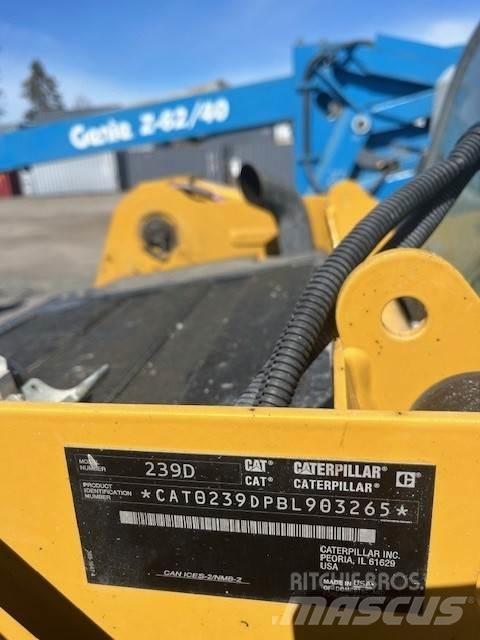 CAT 239D 牵引车
