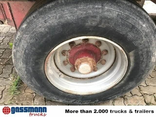 Kässbohrer V 12L 侧帘拖车
