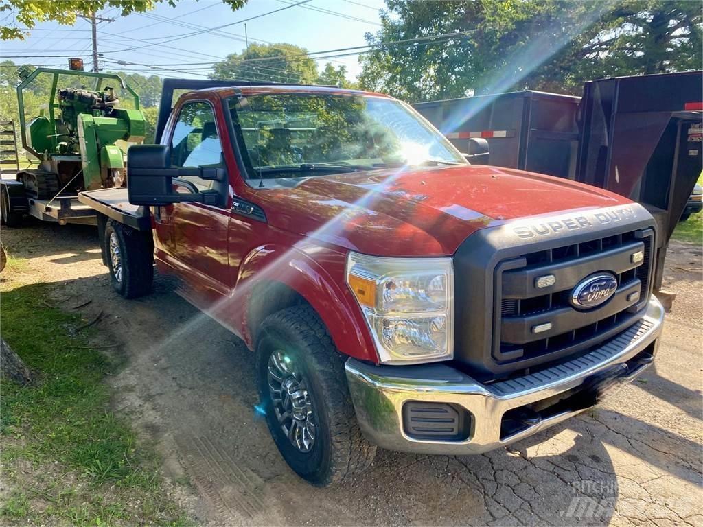 Ford F250 平板栏板货车
