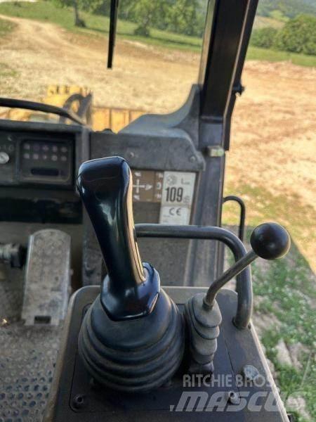 CAT 953C 履带式装载机