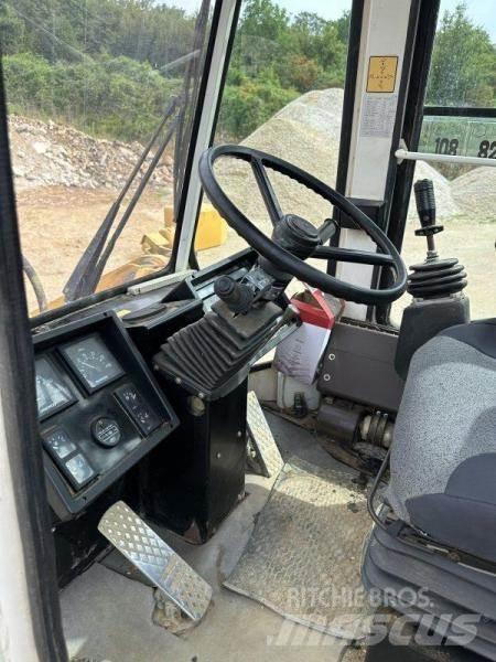 Daewoo MG200 轮式装载机