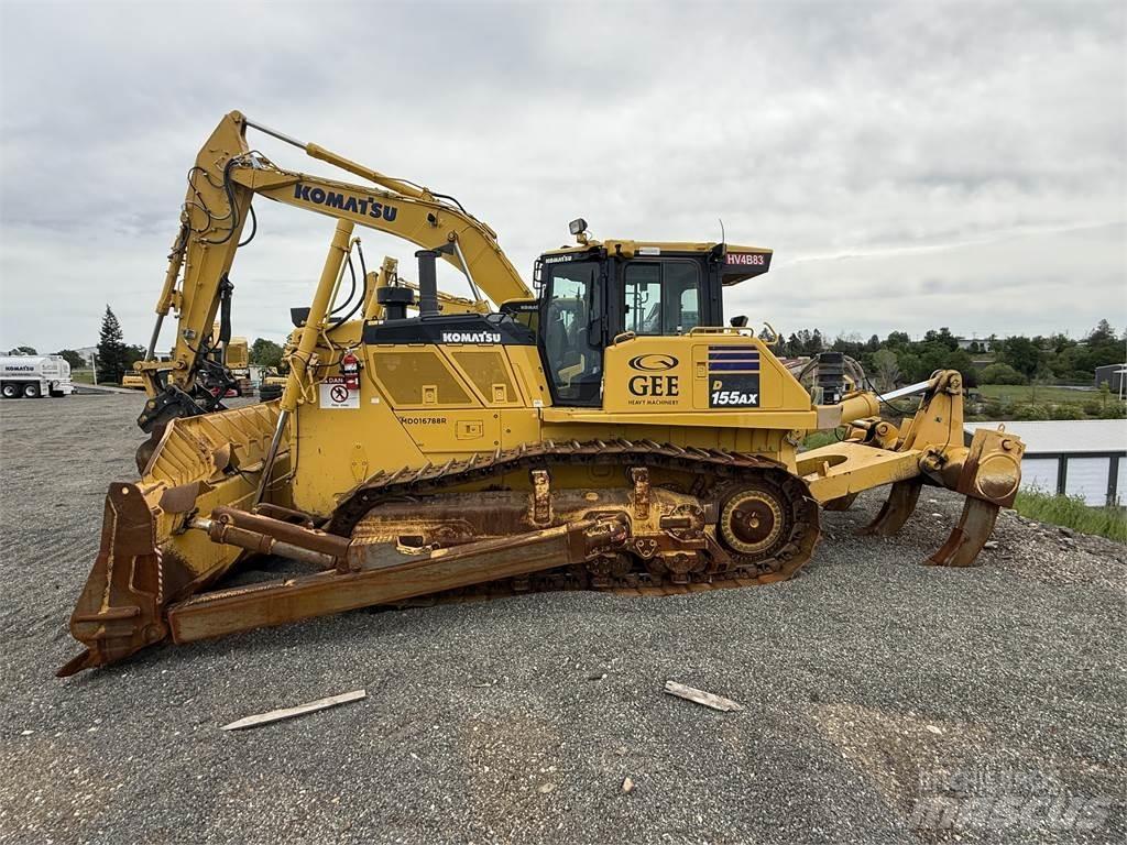Komatsu D155AX-8 履带式推土机