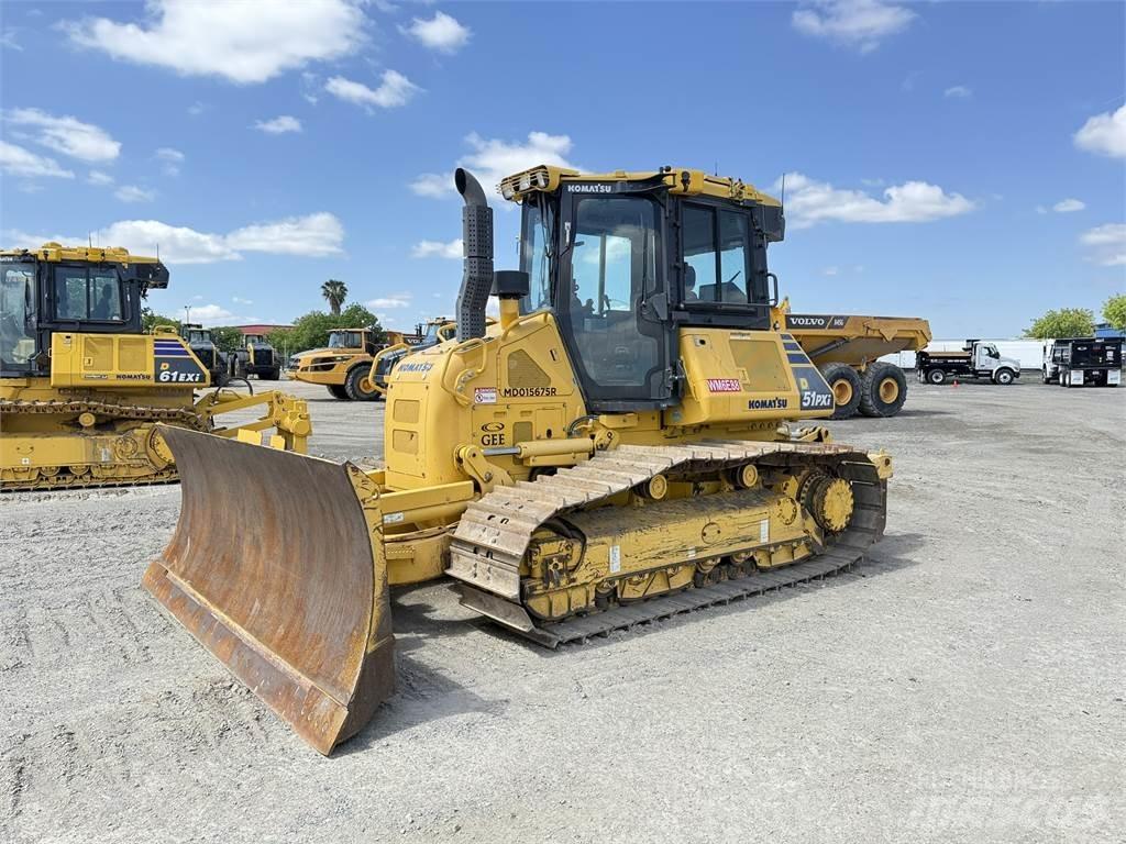 Komatsu D51PXi-24 履带式推土机