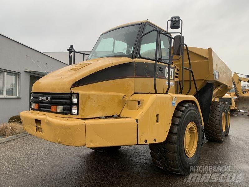 CAT 730 铰接式自卸车