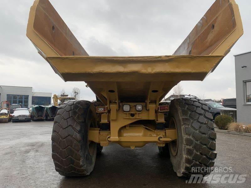 CAT 730 铰接式自卸车