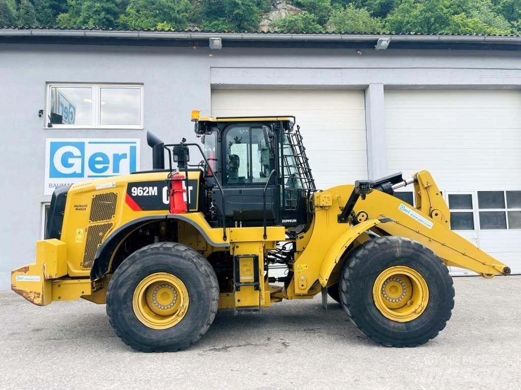 CAT 962M 轮式装载机