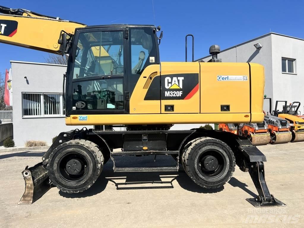 CAT M 320 F 轮式挖掘机