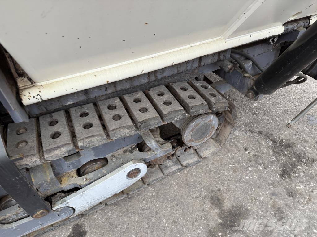 Dynapac F 1200 CS 沥青摊铺机