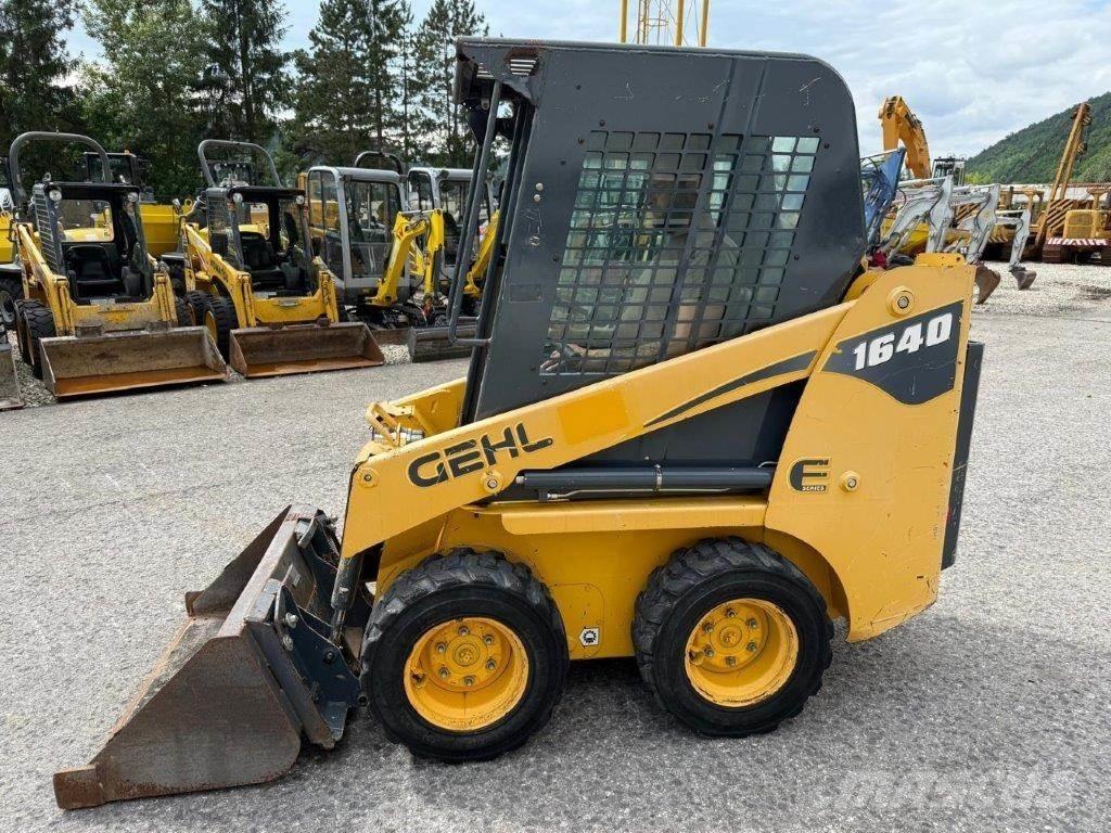 Gehl SL1640E 滑移装载机