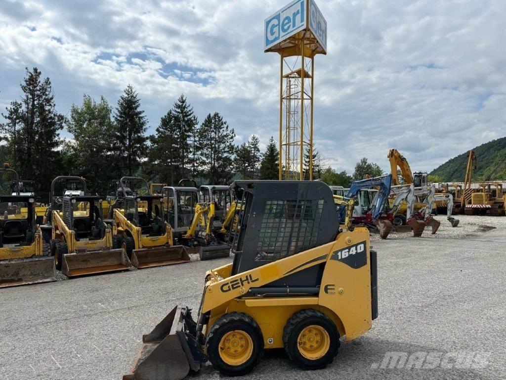 Gehl SL1640E 滑移装载机