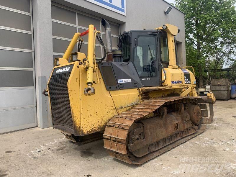 Komatsu D 65 EX-15 履带式推土机