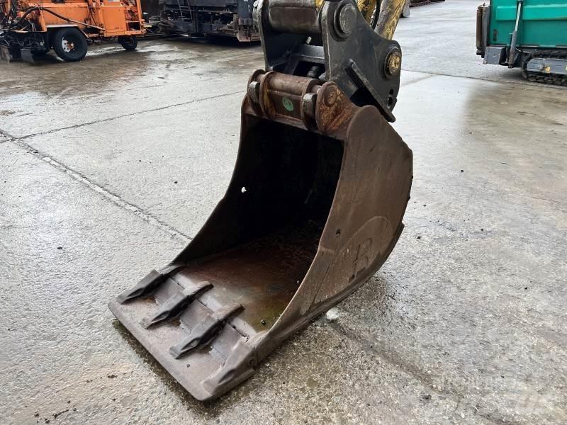 Komatsu PC 210-6K 履带挖掘机