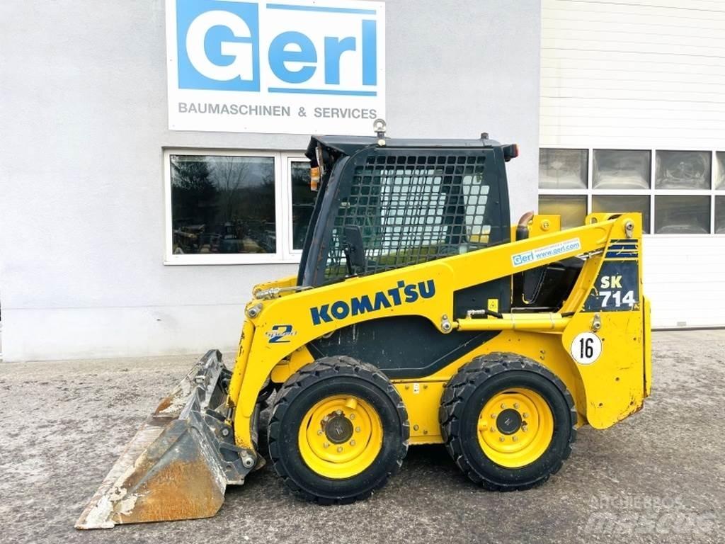 Komatsu SK714 滑移装载机