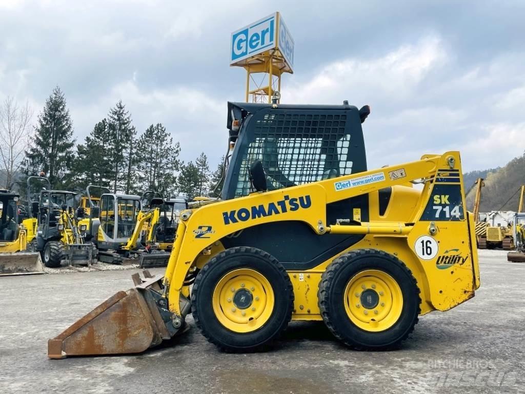 Komatsu SK714-5 滑移装载机