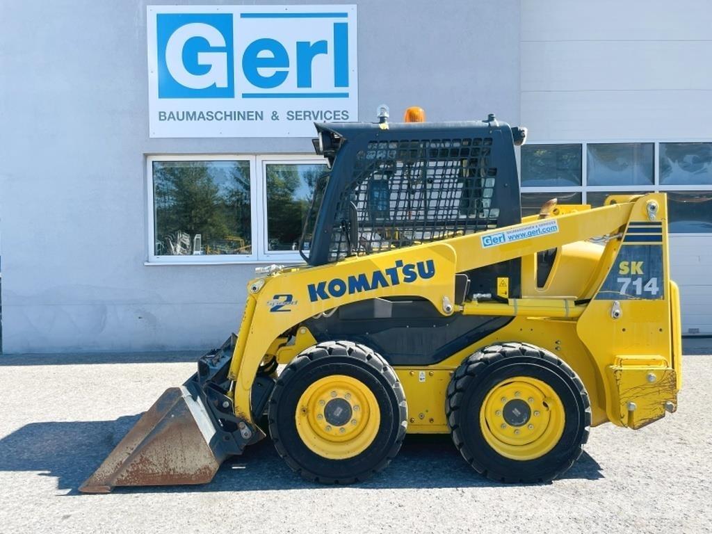 Komatsu SK714-5 滑移装载机