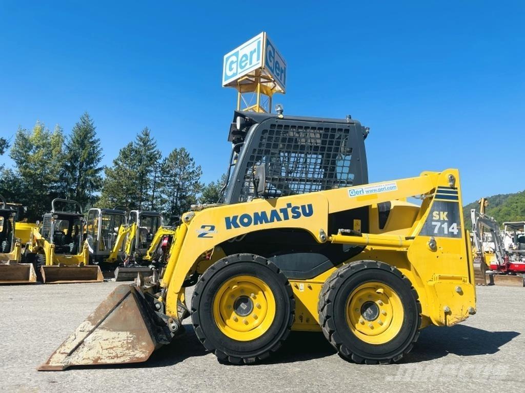 Komatsu SK714-5 滑移装载机