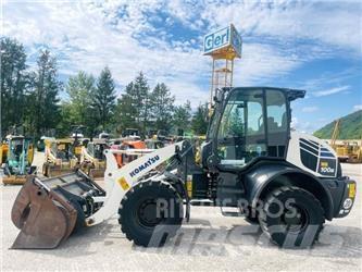 Komatsu WA100M-7 轮式装载机