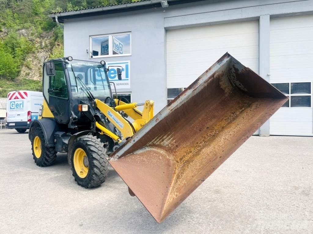 Komatsu WA80-6 轮式装载机