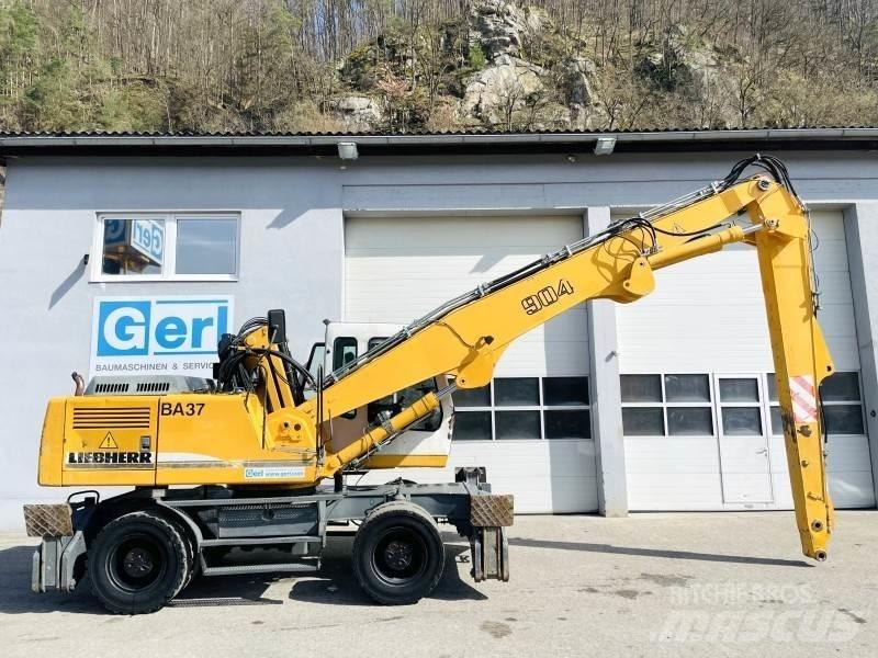 Liebherr A904 工业挖掘机