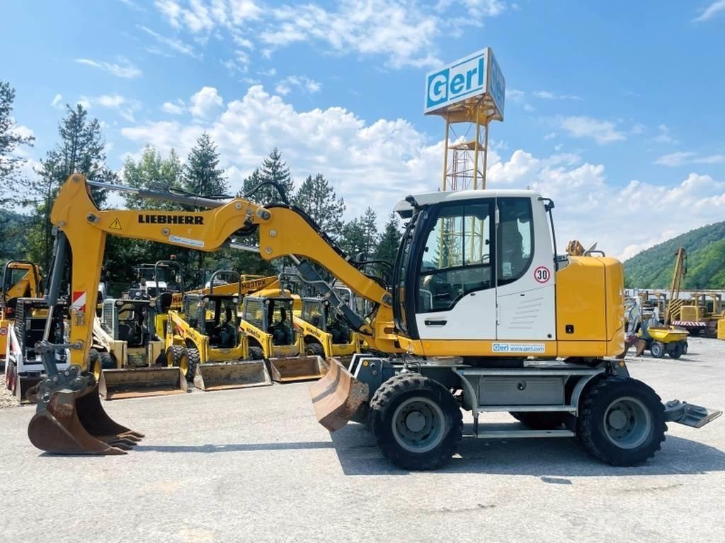 Liebherr A910 Compact 轮式挖掘机