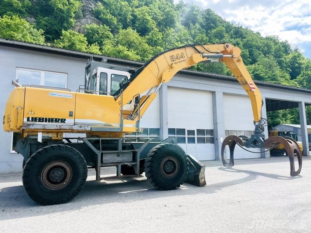 Liebherr A944B HD 工业挖掘机