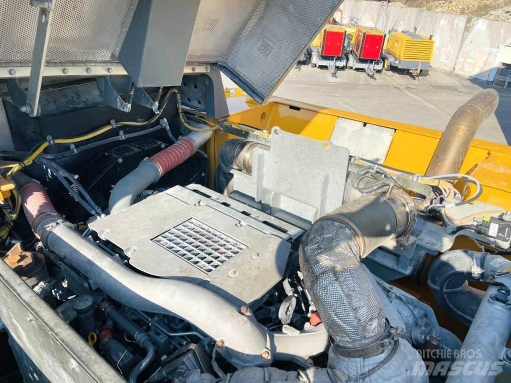 Liebherr R976 HD 履带挖掘机