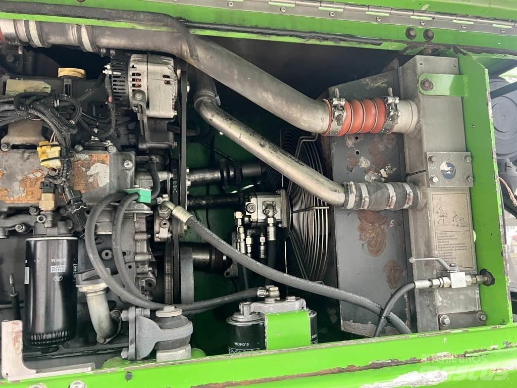Sennebogen 821 M 工业挖掘机