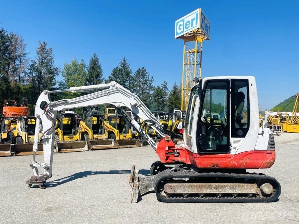 Takeuchi TB250 小型挖掘机