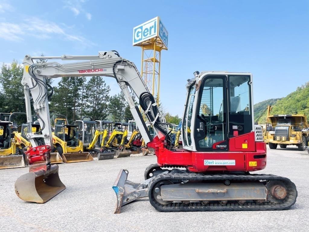 Takeuchi TB280FR 小型挖掘机