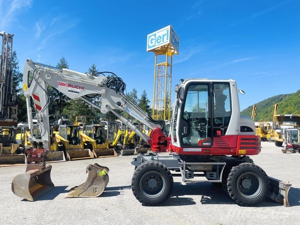 Takeuchi TB295W 轮式挖掘机