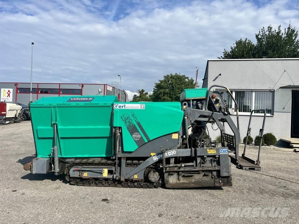 Vögele Super 600 沥青摊铺机