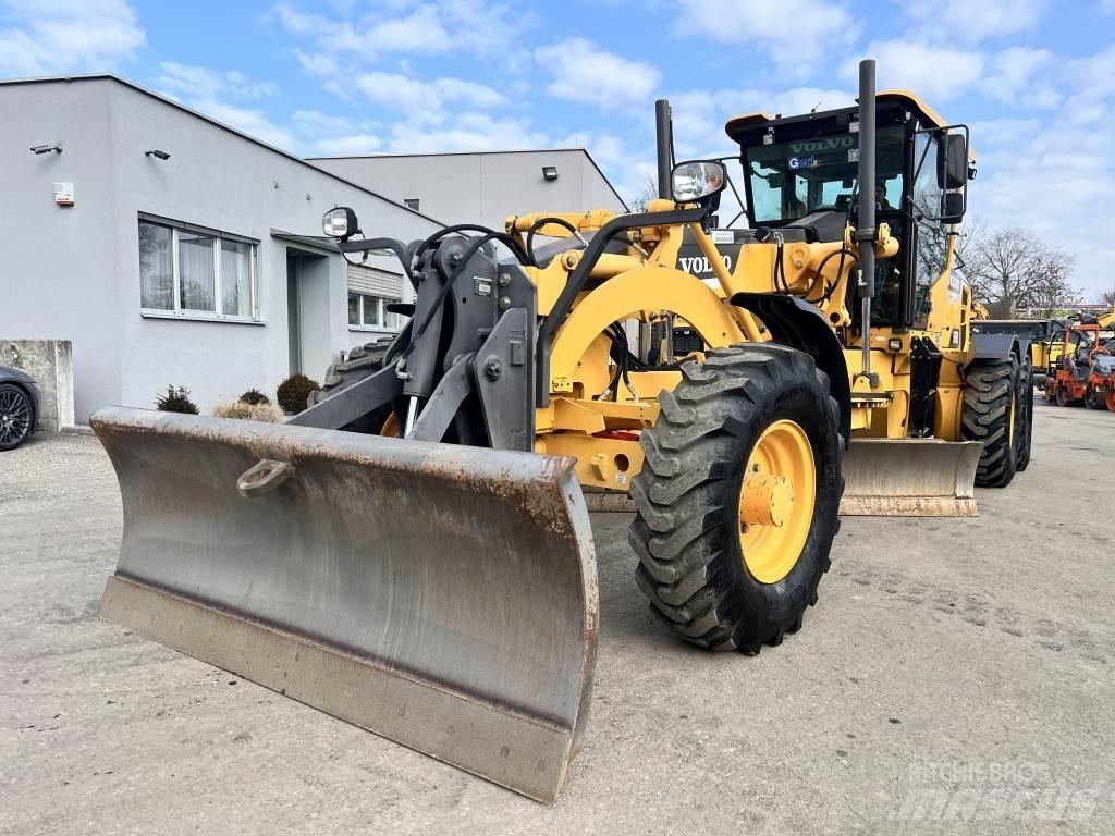 Volvo G 930 B 平地机/推土机