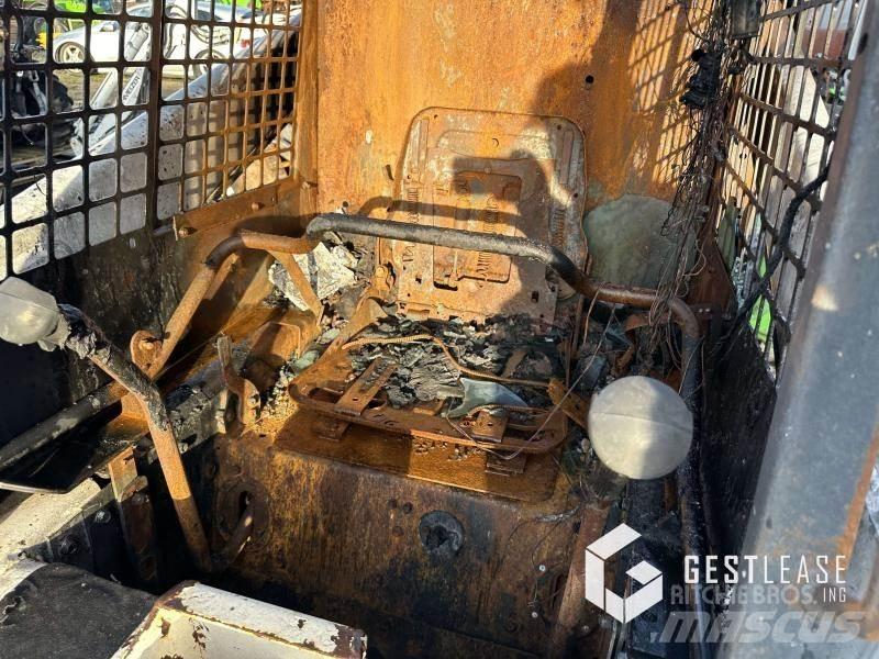 Bobcat 853 小型装载机