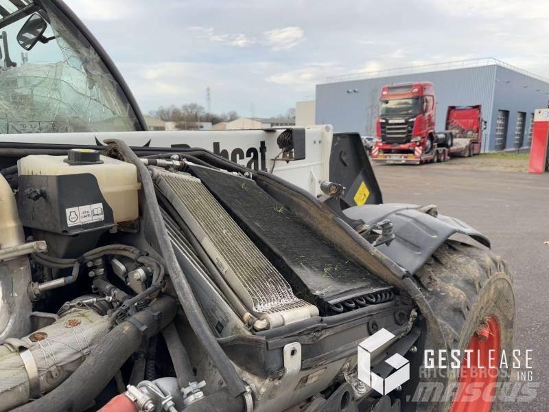 Bobcat TL38.70 前移式叉车