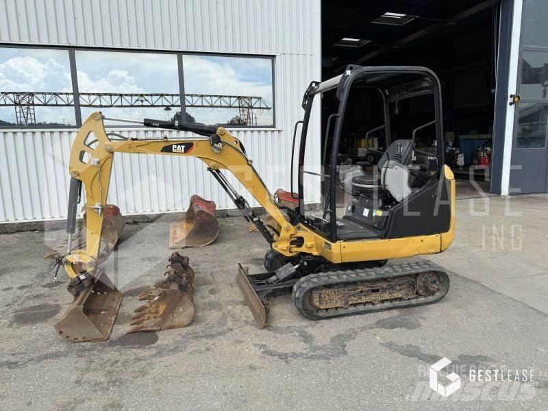 CAT 301.7D 小型挖掘机