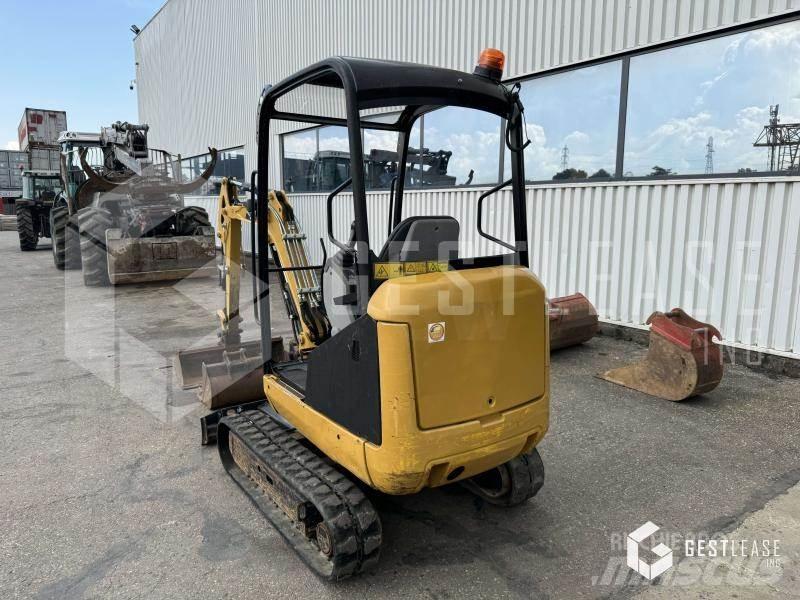 CAT 301.7D 小型挖掘机