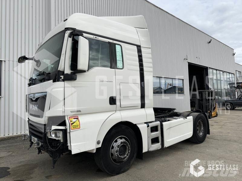 MAN TGX 牵引车