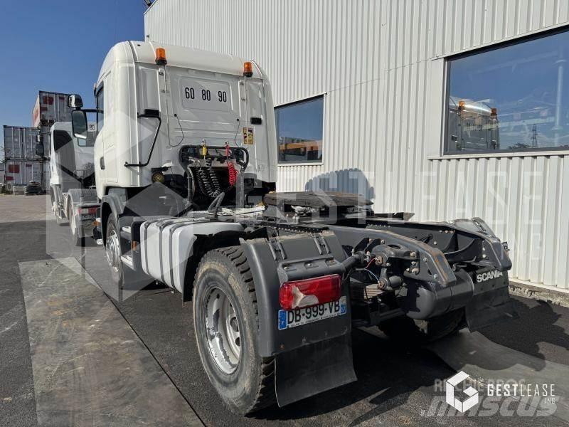 Scania R490 牵引车