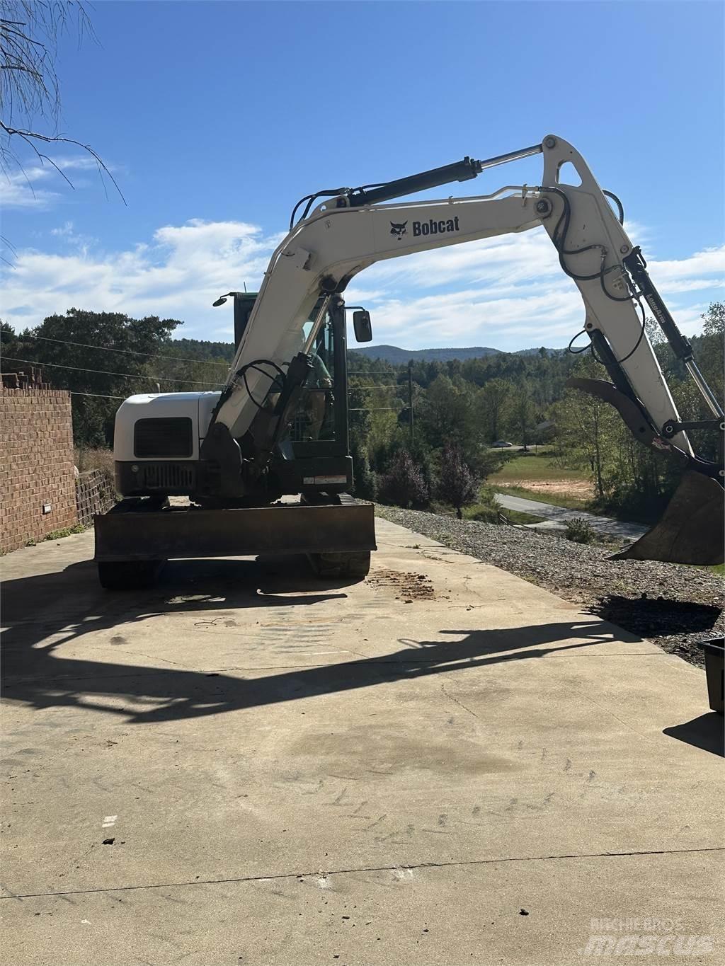 Bobcat E85 履带挖掘机