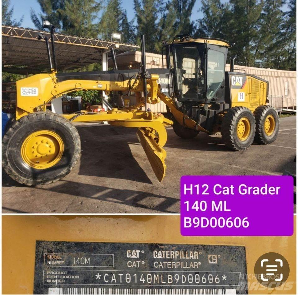 CAT 140M 履带式推土机