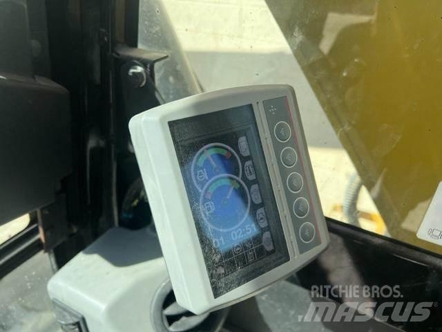 CAT 307E2 小型挖掘机