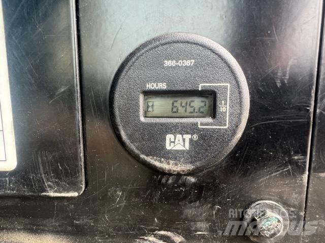 CAT 307E2 小型挖掘机